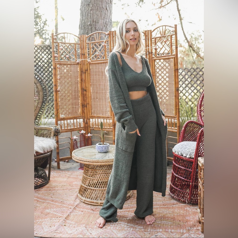 3 piece lounge set